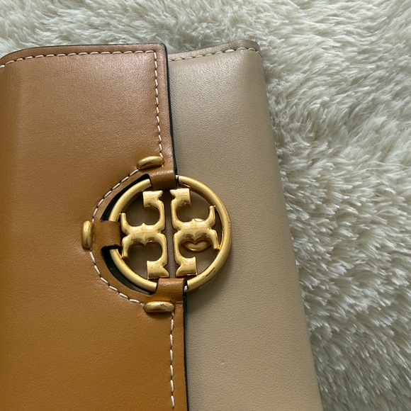 TORY BURCH MILLER COLORBLOCK MEDIUM FLAP TRIFOLD LEATHER WALLET MULTICOLOR - Picture 4 of 15